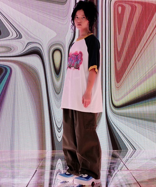 A'GEM9(エージェムナイン)の「A'GEM/9 × .kom『youthbath/ユースバス』ラグランショートスリーブ半袖カットソー(Tシャツ/カットソー・メンズ・ホワイト/パープル・M)」の14枚目の写真