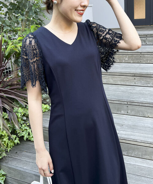 NOLLEY’S（ノーリーズ）の「◇【WEB限定】ストレッチポンチ袖レースワンピース（ワンピース・レディース・ネイビー/ブラック・38/36）」の7枚目の写真