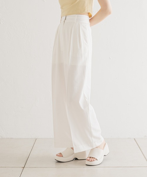 Chico(チコ)の「ダブルタックスラックスパンツ(スラックス・レディース・アイボリー/グレー/ベージュ・FREE)」の14枚目の写真