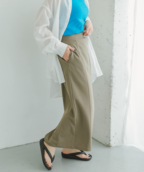 ITEMS URBANRESEARCH(アイテムズ アーバンリサーチ)の「カットジョーゼットタイトスカート(スカート・レディース・オレンジ/ブラック/モカ・SMALL/MEDIUM)」の4枚目の写真