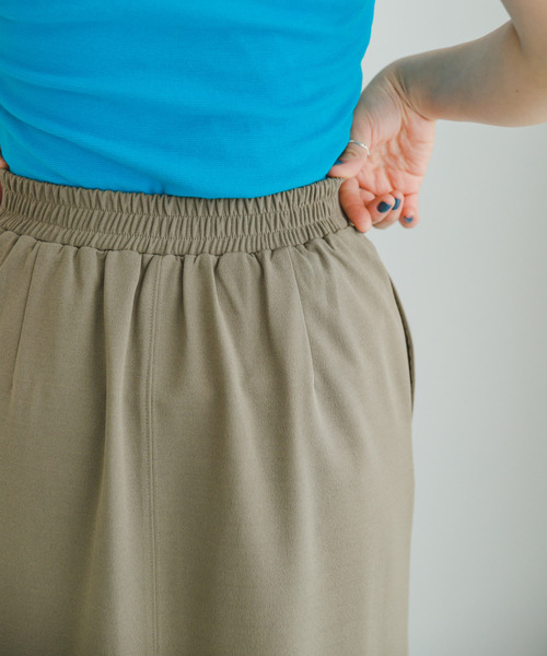 ITEMS URBANRESEARCH(アイテムズ アーバンリサーチ)の「カットジョーゼットタイトスカート(スカート・レディース・オレンジ/ブラック/モカ・SMALL/MEDIUM)」の21枚目の写真