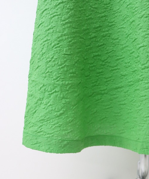 BLUEEAST（ブルーイースト）の「フクレジャガードボリュームフレアスカート（スカート・レディース・ブラック/アイボリー/グリーン・MEDIUM）」の7枚目の写真