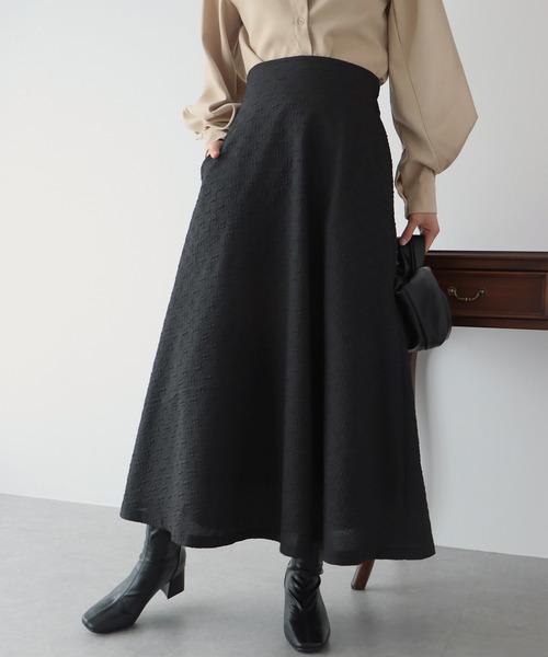 BLUEEAST（ブルーイースト）の「フクレジャガードボリュームフレアスカート（スカート・レディース・ブラック/アイボリー/グリーン・MEDIUM）」の21枚目の写真