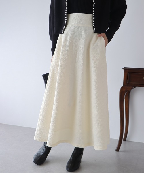 BLUEEAST（ブルーイースト）の「フクレジャガードボリュームフレアスカート（スカート・レディース・ブラック/アイボリー/グリーン・MEDIUM）」の17枚目の写真