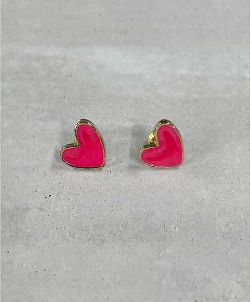 HIKA（ヒカ）の「【HIKA】ハート天然石風ピアス（ピアス（両耳用）・レディース・ブラック/ブルー/グリーン/レッド/ピンク/ホワイト/イエロー・FREE）」の2枚目の写真