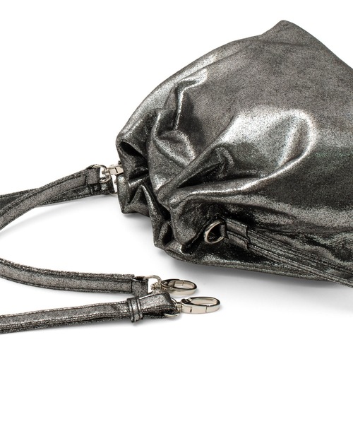 VitaFelice（ヴィータフェリーチェ）の「メタリック2wayショルダーバッグ ミニバッグ 巾着バッグ（ショルダーバッグ・レディース・シルバー/ガンメタ/シャンパン・FREE）」の17枚目の写真