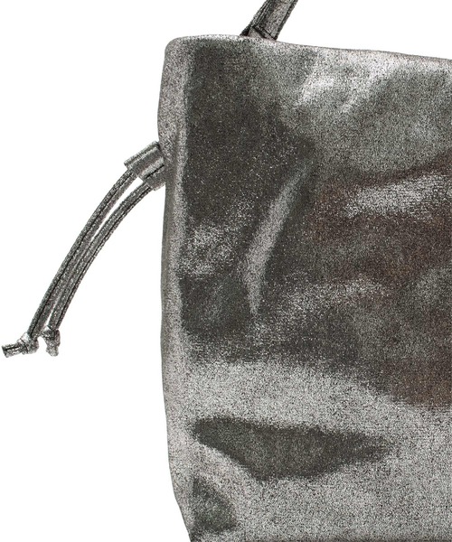 VitaFelice（ヴィータフェリーチェ）の「メタリック2wayショルダーバッグ ミニバッグ 巾着バッグ（ショルダーバッグ・レディース・シルバー/ガンメタ/シャンパン・FREE）」の19枚目の写真