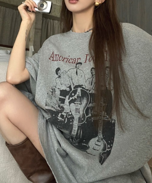 オーバーサイズロゴTシャツ