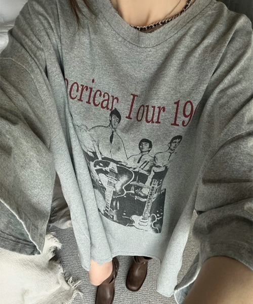 オーバーサイズロゴTシャツ