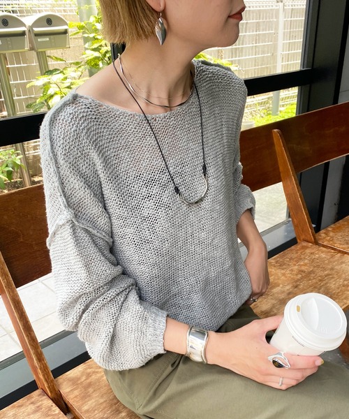SHENERY（シーナリー）の「ボリュームスリーブショートニット（ニット/セーター・レディース・ライトグレー/ブラック/アイボリー・FREE）」の3枚目の写真