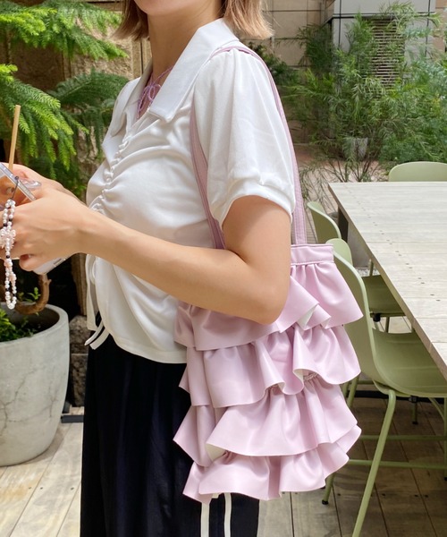 wears(ウェアーズ)の「PU素材 ティアードフリルトートバッグ(トートバッグ・レディース・パープル/ブラック/シルバー/アイボリー・FREE)」の13枚目の写真
