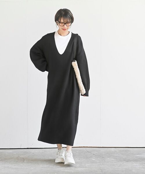 rps（アールピーエス）の「深Ｖネックニットワンピース（ワンピース・レディース・カーキ/チャコールグレー/グレー系その他/ブラック・フリー）」の13枚目の写真