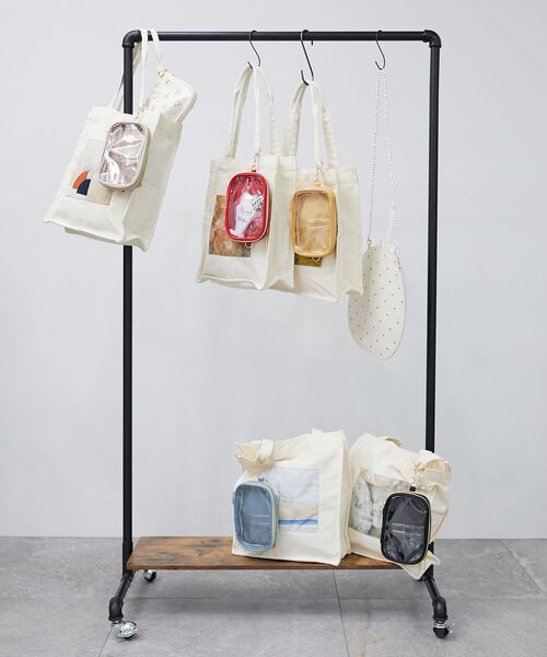 MAJESTIC LEGON（マジェスティックレゴン）の「推し活ポーチ付きトート（トートバッグ・レディース・ベージュ/イエロー/レッド/ブラック/ブルー・FREE）」の12枚目の写真