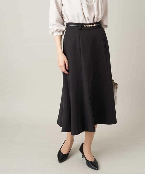a.v.v（アーヴェヴェ）の「【洗える/イージーケア】ダブルクロスマーメイドスカート（スーツスカート・レディース・ネイビー/ブラック/ライトグレー・36/38/40/42/34）」の4枚目の写真