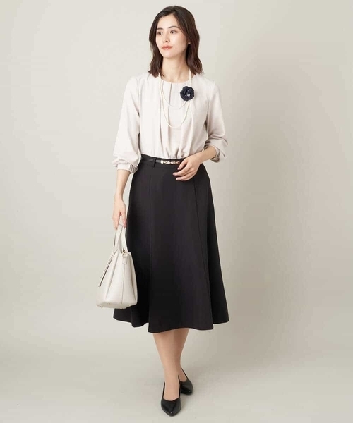 a.v.v（アーヴェヴェ）の「【洗える/イージーケア】ダブルクロスマーメイドスカート（スーツスカート・レディース・ネイビー/ブラック/ライトグレー・36/38/40/42/34）」の7枚目の写真