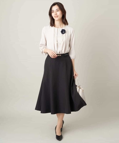 a.v.v（アーヴェヴェ）の「【洗える/イージーケア】ダブルクロスマーメイドスカート（スーツスカート・レディース・ネイビー/ブラック/ライトグレー・36/38/40/42/34）」の8枚目の写真