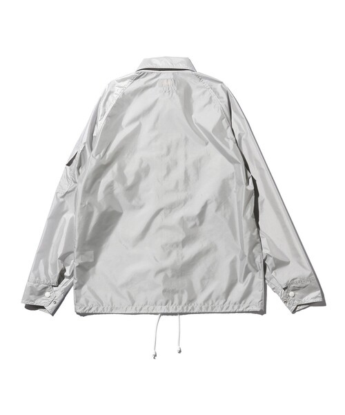 BEAMS PLUS(ビームスプラス)の「BEAMS PLUS / ブライト ナイロン スポーツ シャツ ジャケット(ブルゾン・メンズ・シルバー/グリーン・L/M/S/XL)」の11枚目の写真