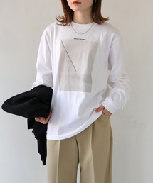 HER CLOSET | 【shemoshelly】WEB限定ニュアンスパネルプリントロゴロンT(Tシャツ/カットソー)