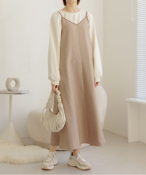 flower(フラワー)の「パイピングフレアワンピース(ワンピース・レディース・ベージュ/グレー・FREE)」の2枚目の写真