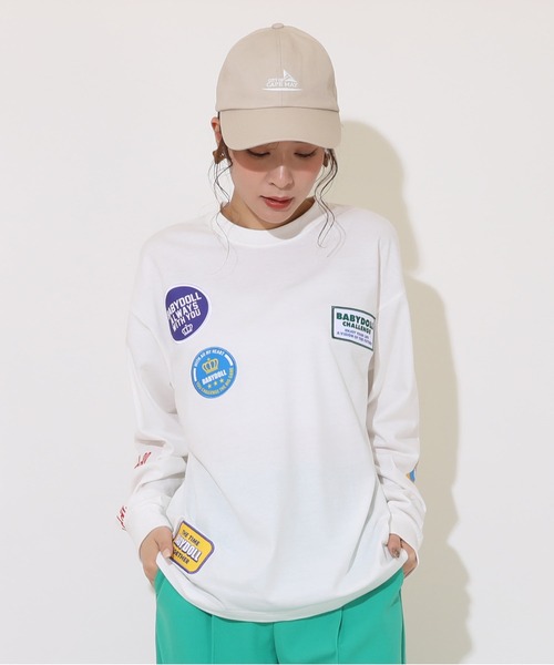 BABYDOLL(ベビードール)の「親子お揃い 袖メッセージ ロングTシャツ 9224A(Tシャツ/カットソー・レディース・チェリーピンク/オフホワイト・S/M/L/XL)」の2枚目の写真