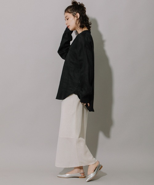 Munich（ミューニック）の「60sフレンチリネンキャンバスVネックシャツ（シャツ/ブラウス・レディース・グリーン/ホワイト/ブラック/アイボリー・FREE）」の18枚目の写真