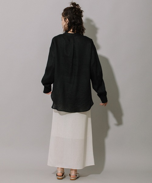 Munich（ミューニック）の「60sフレンチリネンキャンバスVネックシャツ（シャツ/ブラウス・レディース・グリーン/ホワイト/ブラック/アイボリー・FREE）」の19枚目の写真