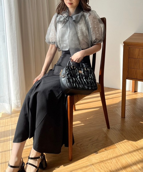 one after another NICE CLAUP(ワンアフターアナザーナイスクラップ)の「レース×オーガンジー重ねボウタイブラウス【WEB限定商品】(シャツ/ブラウス・レディース・ベージュ/グレー/オフホワイト・FREE)」の13枚目の写真
