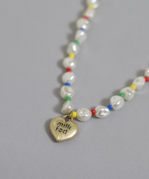 MILKFED.(ミルクフェド)の「HEART CHARM BEADED NECKLACE(ネックレス・レディース・マルチ・ONE SIZE)」の2枚目の写真
