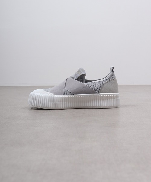 AAA（トリプルエー）の「AAA+ クロスバンド スリッポン（スニーカー・レディース・ブラック×ブラック/グレー/ブラック/ベージュ/ホワイト・40/37/36/35/41/39/38）」の10枚目の写真