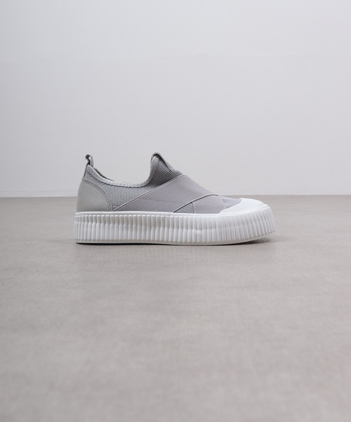 AAA（トリプルエー）の「AAA+ クロスバンド スリッポン（スニーカー・レディース・ブラック×ブラック/グレー/ブラック/ベージュ/ホワイト・40/37/36/35/41/39/38）」の11枚目の写真