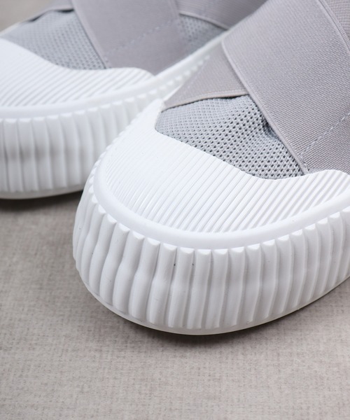 AAA（トリプルエー）の「AAA+ クロスバンド スリッポン（スニーカー・レディース・ブラック×ブラック/グレー/ブラック/ベージュ/ホワイト・40/37/36/35/41/39/38）」の14枚目の写真