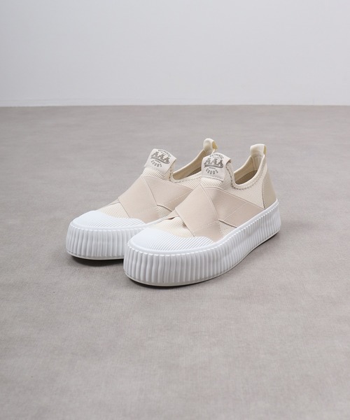 AAA（トリプルエー）の「AAA+ クロスバンド スリッポン（スニーカー・レディース・ブラック×ブラック/グレー/ブラック/ベージュ/ホワイト・40/37/36/35/41/39/38）」の7枚目の写真