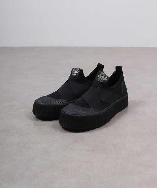 AAA（トリプルエー）の「AAA+ クロスバンド スリッポン（スニーカー・レディース・ブラック×ブラック/グレー/ブラック/ベージュ/ホワイト・40/37/36/35/41/39/38）」の6枚目の写真