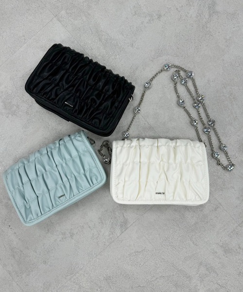 one after another NICE CLAUP（ワンアフターアナザーナイスクラップ）の「ビジューストラップ付きスマホショルダー（ショルダーバッグ・レディース・ブラック/アイボリー/サックスブルー/シルバー・FREE）」の9枚目の写真