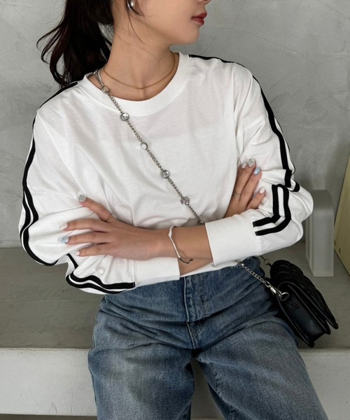 one after another NICE CLAUP（ワンアフターアナザーナイスクラップ）の「ビジューストラップ付きスマホショルダー（ショルダーバッグ・レディース・ブラック/アイボリー/サックスブルー/シルバー・FREE）」の11枚目の写真