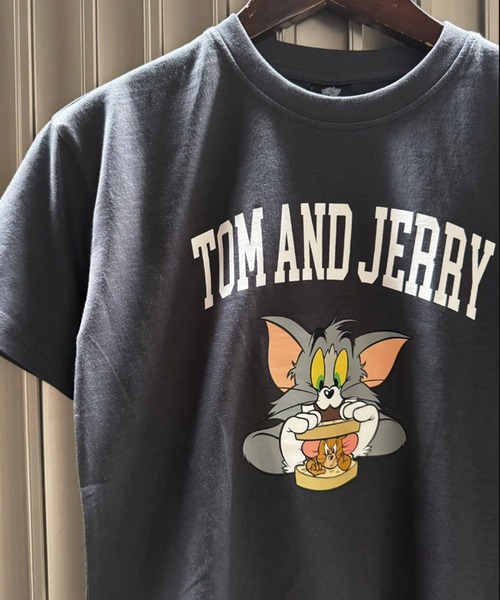 Tom＆Jerry（トムアンドジェリー）の「トムとジェリー オーバーサイズ プリントTシャツ（Tシャツ/カットソー・キッズ・グリーン/ホワイト系その他/ベージュ系その他/ベージュ系その他2/ホワイト系その他3/グレー系その他2/グレー系その他3/ベージュ/ネイビー/ブルー系その他/グレー系その他/オフホワイト/チャコールグレー/ホワイト系その他2/ベージュ系その他3/ダークグリーン・120cm/130cm/140cm/150cm/160cm/110cm）」の8枚目の写真