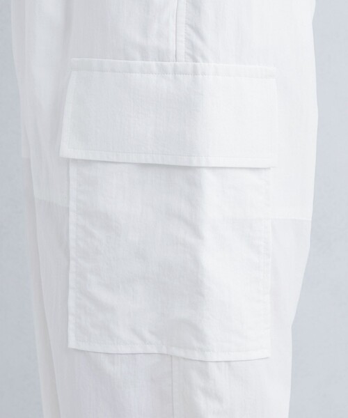 green label relaxing（グリーンレーベルリラクシング）の「ナイロン カーゴ パンツ（カーゴパンツ・レディース・オリーブ/ブラック/ホワイト・FREE）」の20枚目の写真