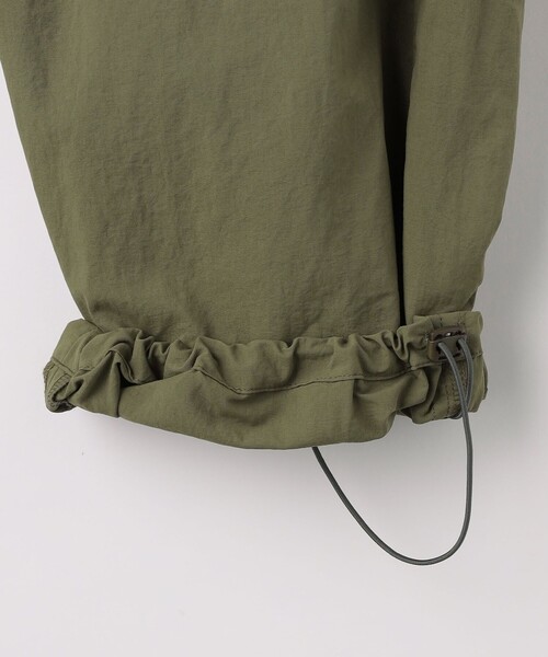 green label relaxing（グリーンレーベルリラクシング）の「ナイロン カーゴ パンツ（カーゴパンツ・レディース・オリーブ/ブラック/ホワイト・FREE）」の8枚目の写真