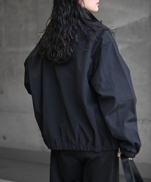 Marient（マリエント）の「ジップアップナイロンブルゾン【unisex】（ナイロンジャケット・レディース・ベージュ/ブラック・FREE）」の15枚目の写真