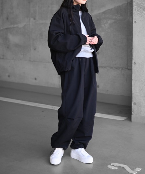 Marient（マリエント）の「ジップアップナイロンブルゾン【unisex】（ナイロンジャケット・レディース・ベージュ/ブラック・FREE）」の20枚目の写真