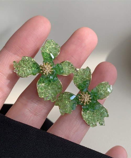LA VORAGINE（ラ ヴォラジネ）の「アレルギー対応クリスタルの花ピアス（ピアス（両耳用）・レディース・グリーン/オレンジ/ブルー・FREE）」の16枚目の写真
