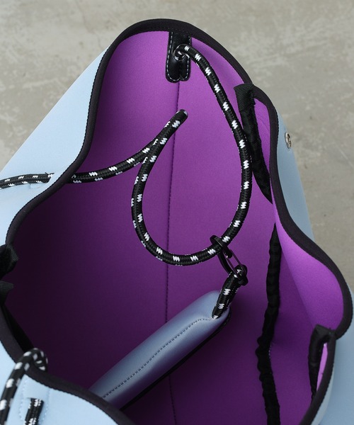 CIAOPANIC TYPY（チャオパニックティピー）の「【shay】ネオプレン2WAYBAG（トートバッグ・レディース・オレンジ/ピンク/サックスブルー/グレイッシュベージュ/ブラック・ONE SIZE）」の11枚目の写真