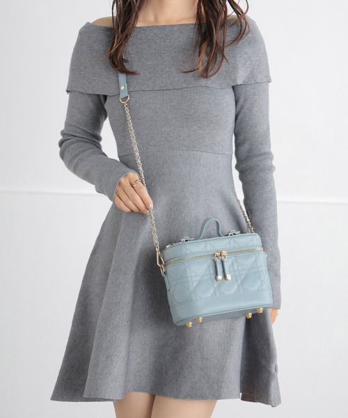 ALTROSE(アルトローズ)の「3WAY バニティバッグ キルティング ショルダーバッグ エレブ(ショルダーバッグ・レディース・ブラック/アイボリー/ピンク/ベージュ/ライトブルー・FREE)」の9枚目の写真