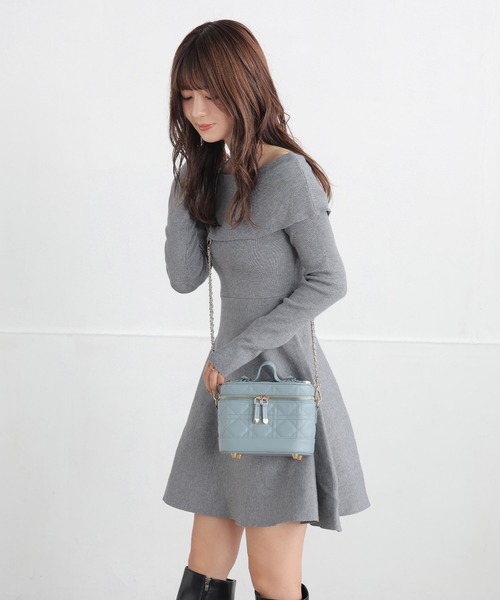 ALTROSE(アルトローズ)の「3WAY バニティバッグ キルティング ショルダーバッグ エレブ(ショルダーバッグ・レディース・ブラック/アイボリー/ピンク/ベージュ/ライトブルー・FREE)」の11枚目の写真