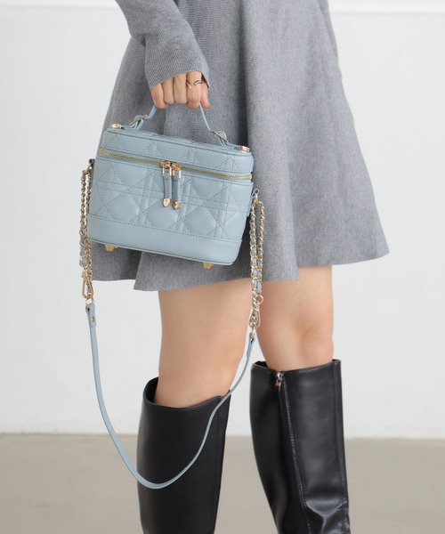 ALTROSE(アルトローズ)の「3WAY バニティバッグ キルティング ショルダーバッグ エレブ(ショルダーバッグ・レディース・ブラック/アイボリー/ピンク/ベージュ/ライトブルー・FREE)」の16枚目の写真