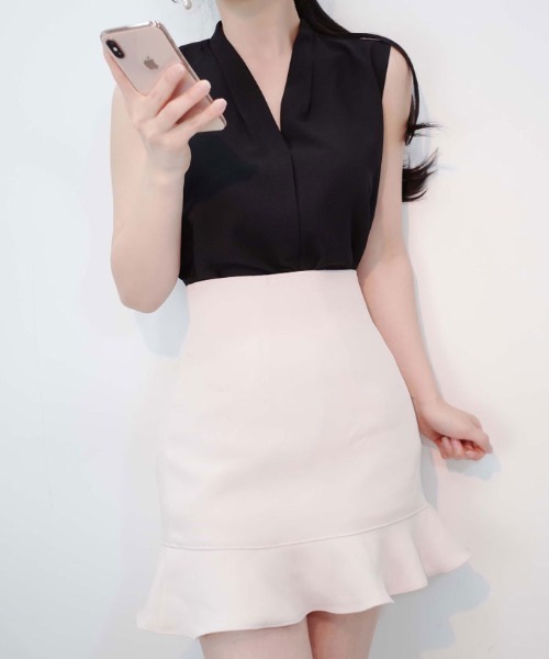 VIVID LADY(ビビッドレディー)の「ノースリーブブラウス Ⅴネック ブラウス(シャツ/ブラウス・レディース・ワインレッド/ピンク/ブラック/アイボリー・FREE)」の18枚目の写真