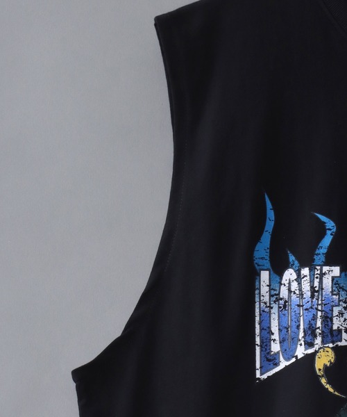 Ed Hardy(エドハーディー)の「Ed Hardy/エド・ハーディー ヴィンテージライク ロックプリント ノースリーブシャツ(タンクトップ・メンズ・ブラック/ブラック系その他/ブラック系その他3/ブラック系その他2・LL/M/L)」の9枚目の写真