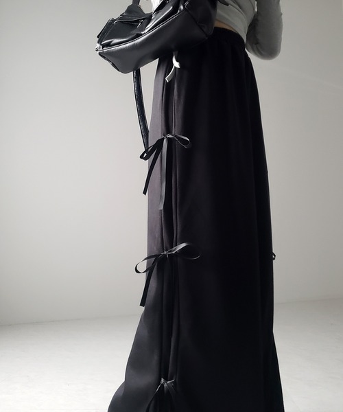 me+em select(ミームセレクト)の「【 2color 】3ストラップサイドリボンロングスウェットスカート/ three strap side ribbon long sweat skirt(スカート・レディース・グレー/ブラック・FREE)」の18枚目の写真