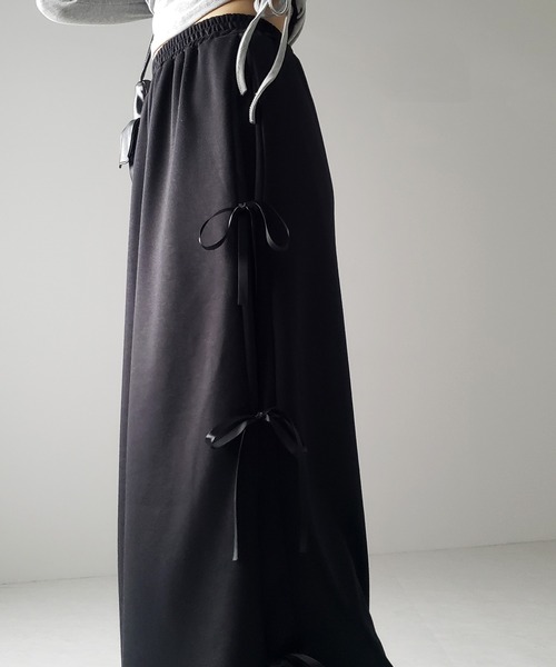 me+em select(ミームセレクト)の「【 2color 】3ストラップサイドリボンロングスウェットスカート/ three strap side ribbon long sweat skirt(スカート・レディース・グレー/ブラック・FREE)」の19枚目の写真