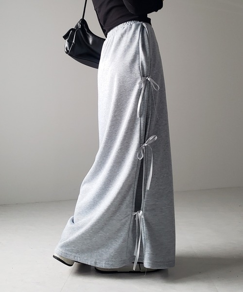 me+em select(ミームセレクト)の「【 2color 】3ストラップサイドリボンロングスウェットスカート/ three strap side ribbon long sweat skirt(スカート・レディース・グレー/ブラック・FREE)」の10枚目の写真
